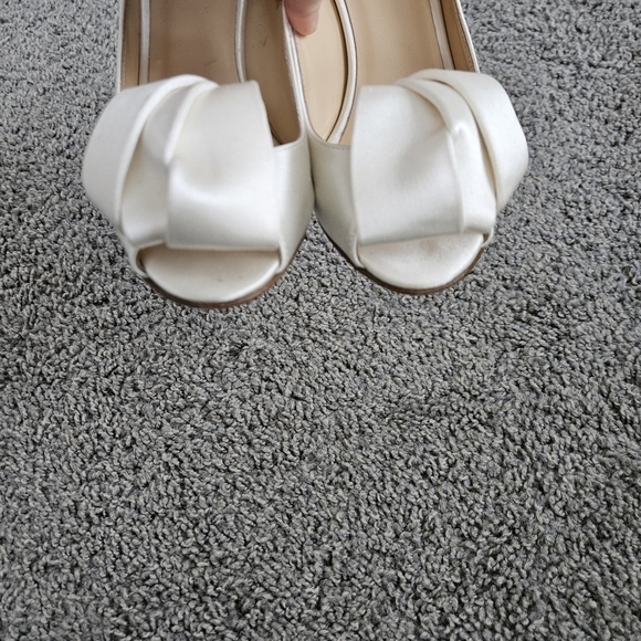 Kate Spade Clarice Bridal Shoes size 5 - Picture 3 of 11